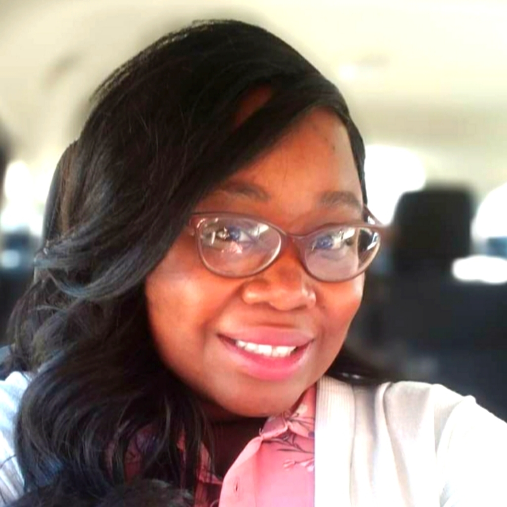Meet your Posher, April